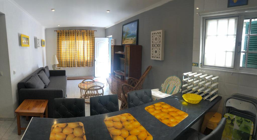 Shell's Apartment room 6